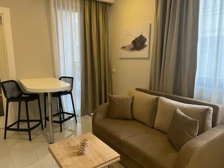 Camelia 4 Beautiful 1+1 on Cleopatra