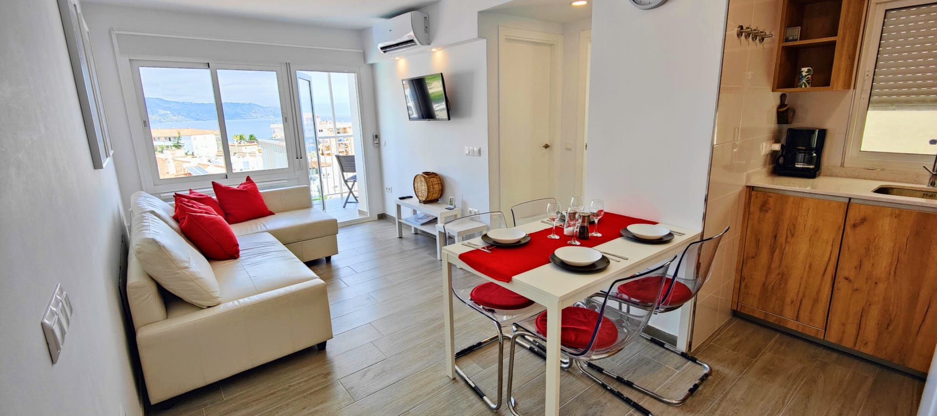 AP368 - Coronado 67 - Parador