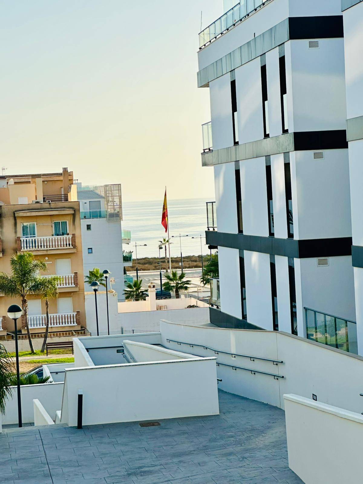 Family Oasis Torrox ☀️|140 m² Terrace ⚽️| Pool 🏊‍♂️| 5 min Walk to the Beach🌴