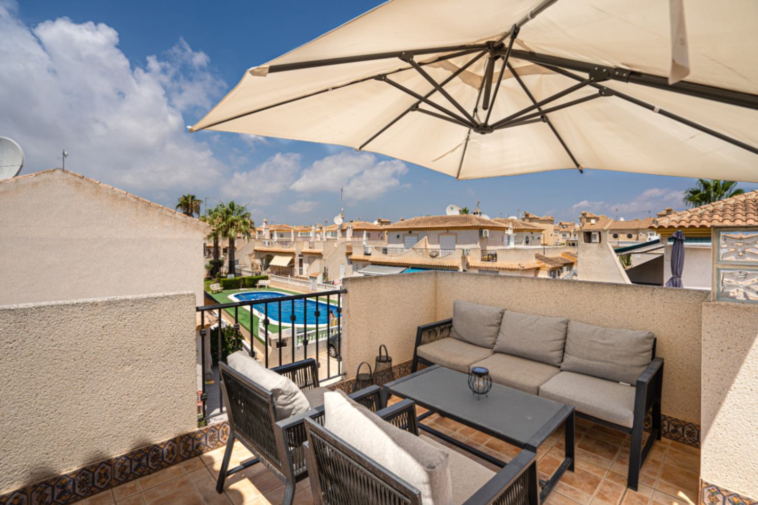 Nyrenoverat radhus i Playa Flamenca, Orihuela Costa!