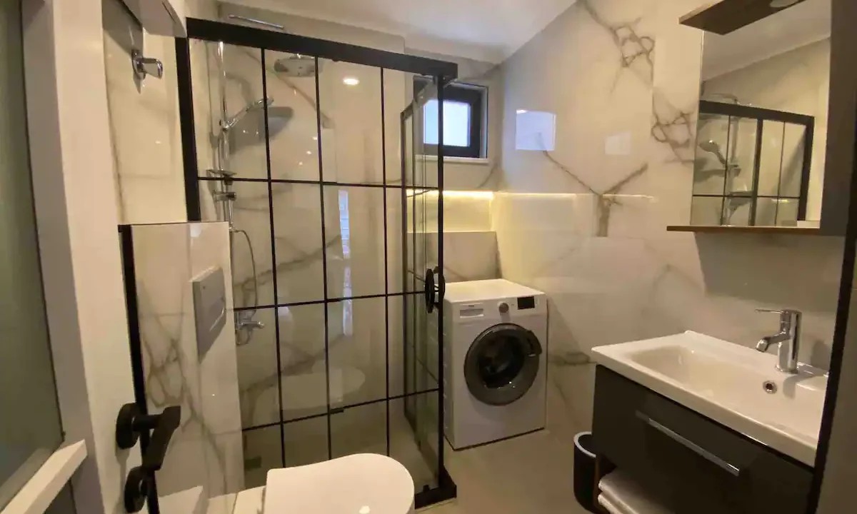 Rose 5 Perfect living for couples